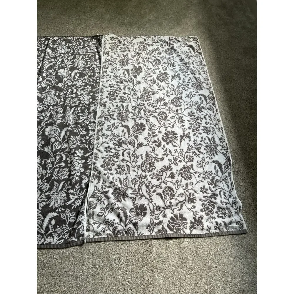 2 Threshold Performance Cotton Reversible Floral Bath Towel Gray White 61 x 31
